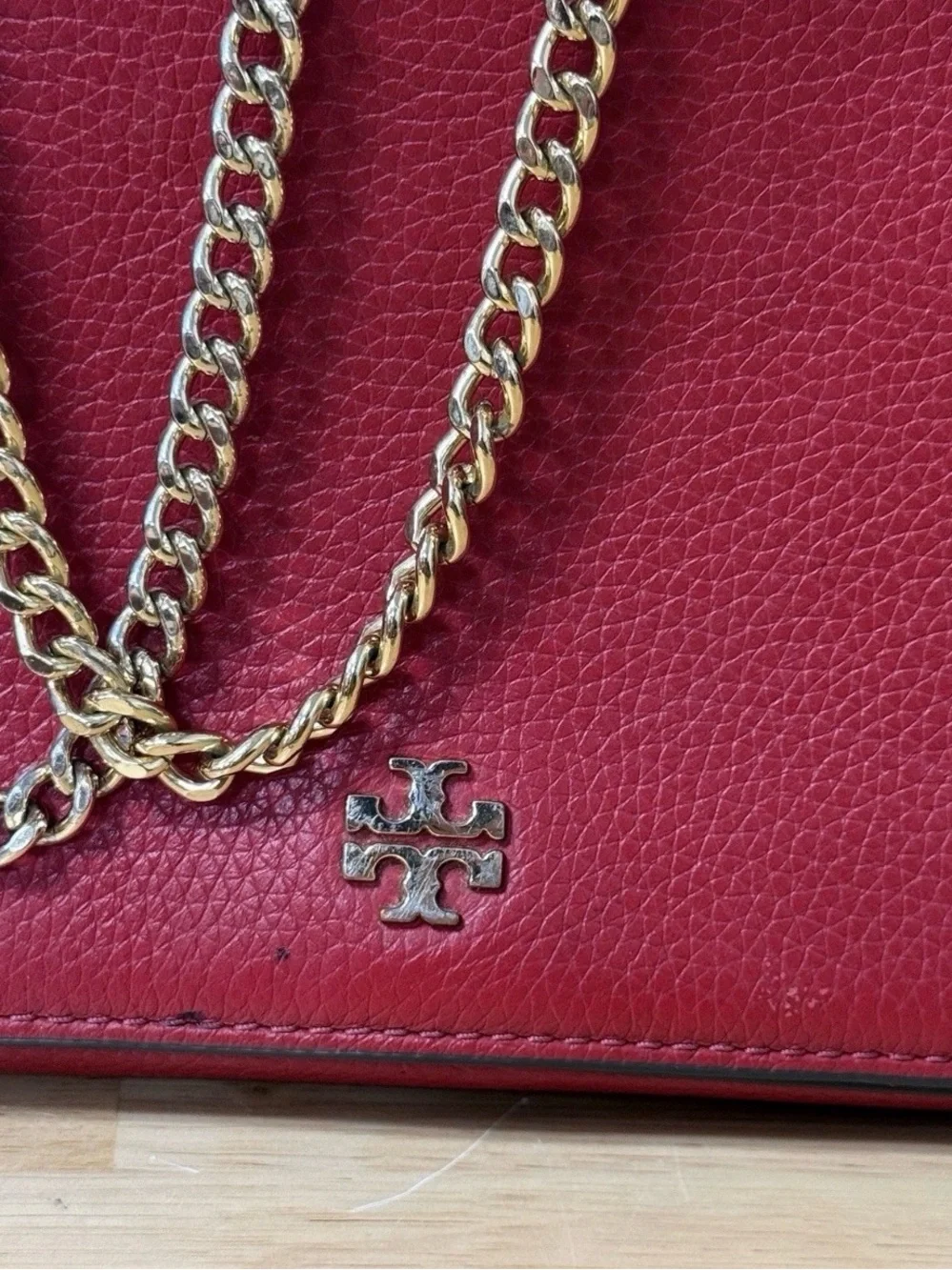 Tory Burch Red Shoulder Bag Gold Chain Strap Magnetic Snap Closure